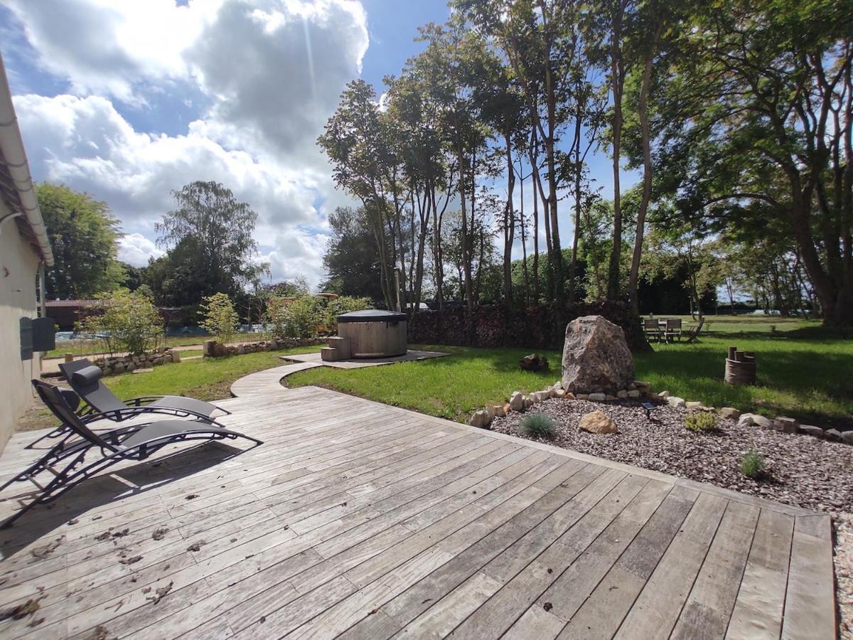 La Manova Domaine&spa Piscine Sauna Bain Nordique Jacuzzi Hébergement de vacances Bourges